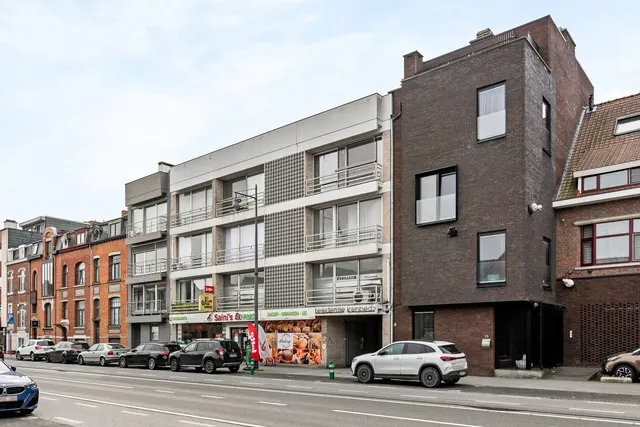 Gesloten garagebox à vendre à Hasselt – 1/4