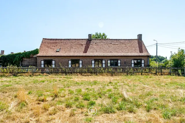 Hoeve te koop in Wortegem-Petegem – 1/10
