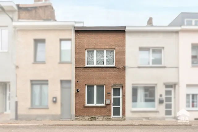 House for sale in Halle – 1/10