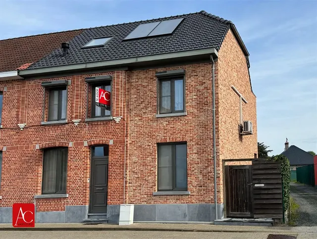Huis te koop in Melsele – 1/10