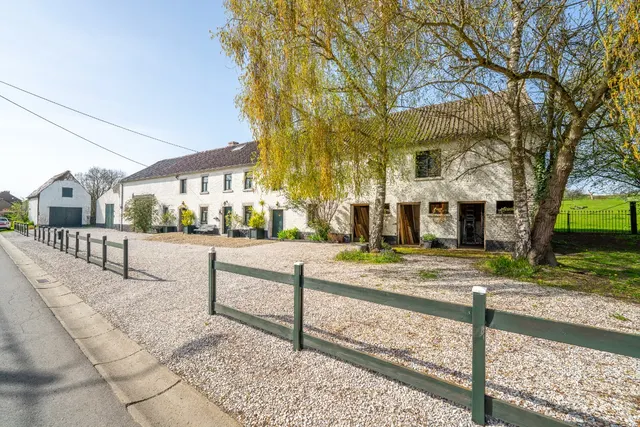 Huis te koop in Fosses-la-Ville – 1/10