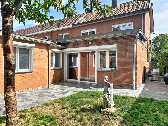 Huis te koop in Awans – 1/10