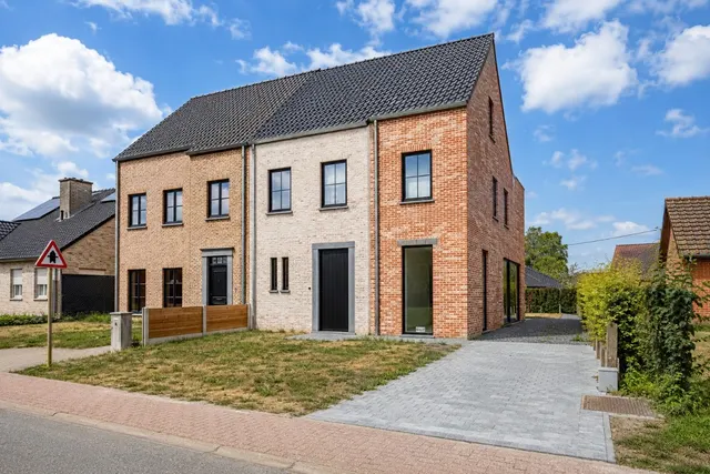 Maison à vendre à Beerse – 1/10