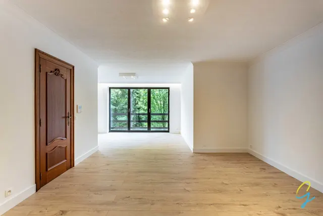 Appartement te koop in Zele – 1/10