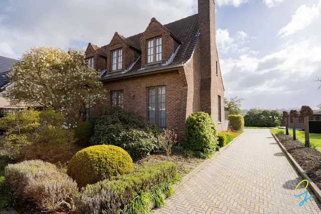 Villa te koop in Geraardsbergen – 1/10