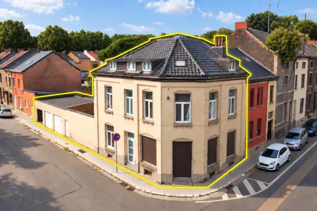Huis te koop in Monceau-Sur-Sambre – 1/4