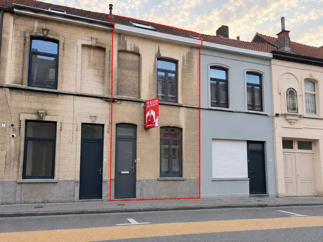 Eengezinswoning te koop in Kortrijk – 1/10