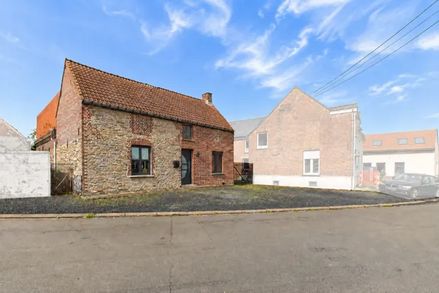 Huis for sale in Maubray – 1/10