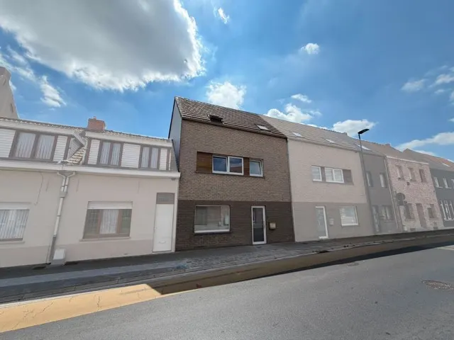 Huis te koop in Harelbeke – 1/10