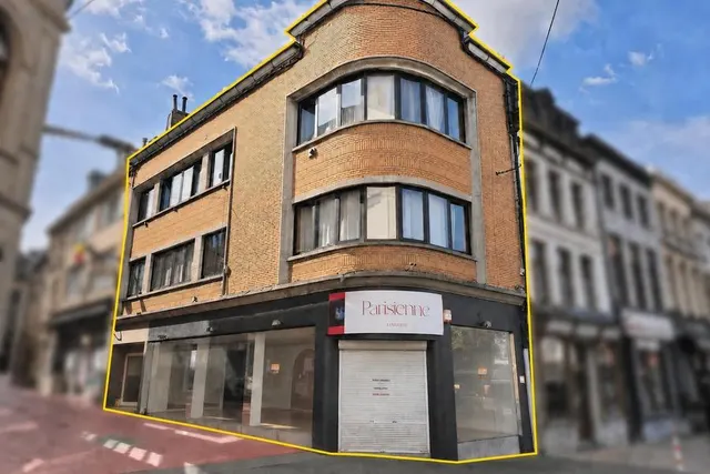 House for sale in Châtelet – 1/4