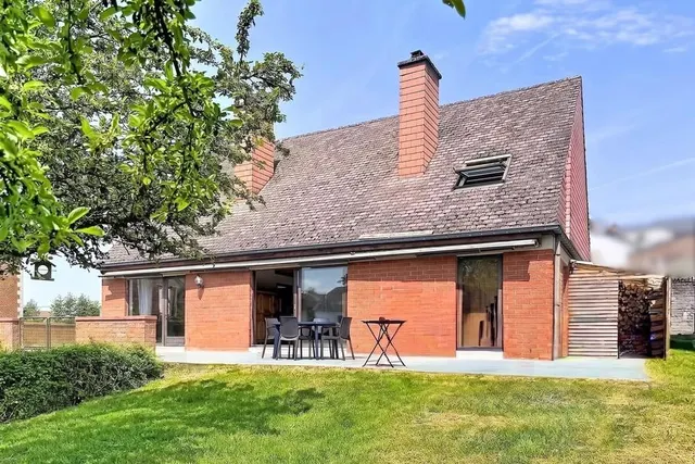 Huis te koop in Froidchapelle – 1/4