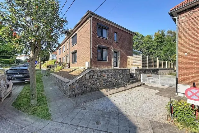Huis te koop in Montigny-Le-Tilleul – 1/4