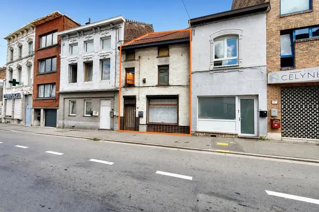 House for sale in Châtelet – 1/4