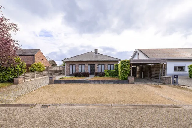 House for sale in Bouwel – 1/10