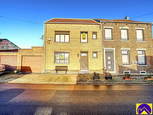 Huis te koop in Charleroi – 1/10