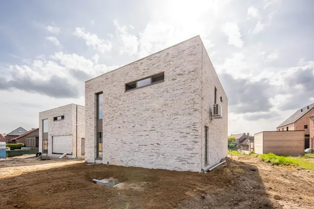 Huis te koop in Oudsbergen – 1/10