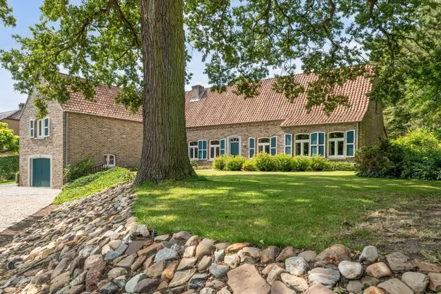 Huis te koop in Neeroeteren – 1/10