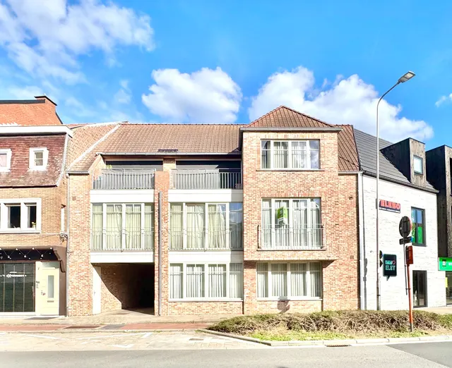 Appartement te koop in Sint-Eloois-Vijve – 1/10