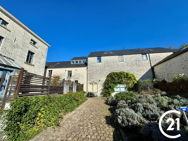 Appartement à louer à Bouge – 1/10