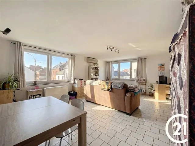 Appartement te koop in Ciney – 1/6