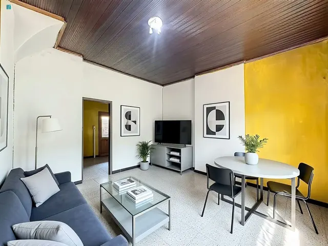 Maison à vendre à Gilly – 1/4