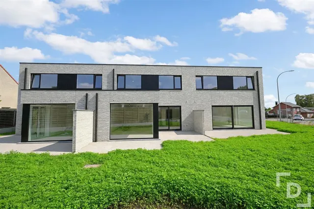 Huis à vendre à Sint-jan – 1/10