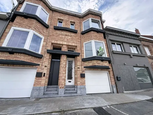 Huis te koop in Estaimpuis – 1/10