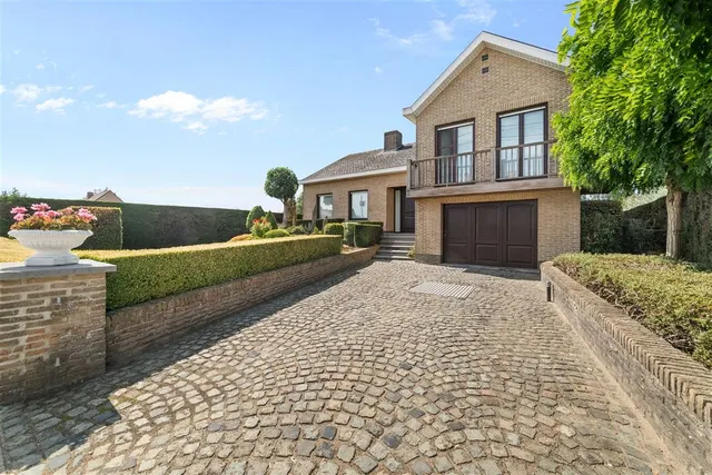 Huis te koop in Koekelare – 1/10