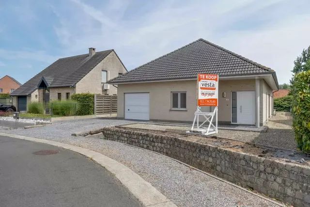Huis te koop in Wellen – 1/10