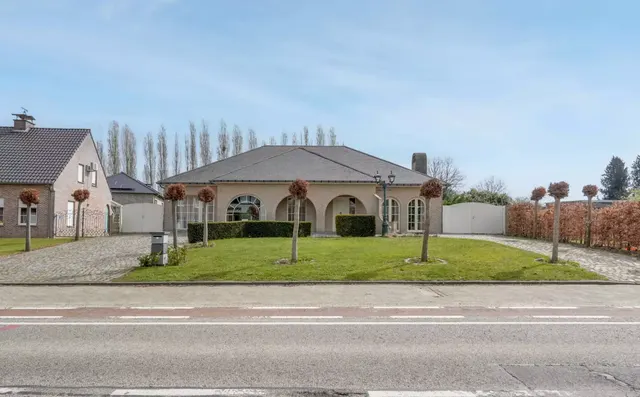 Maison à vendre à Sint-Truiden – 1/10