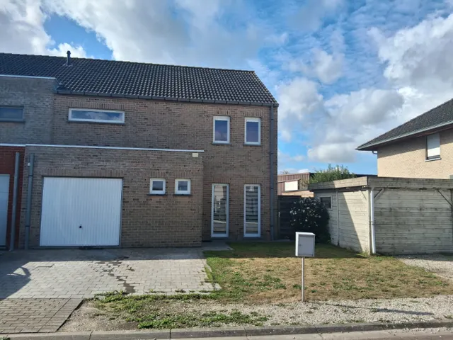 Maison à louer à Zwevezele – 1/10