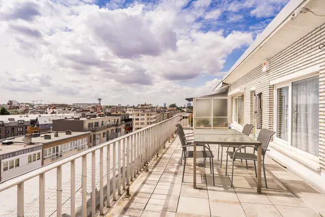 Appartement te koop in Evere – 1/10