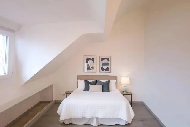 Appartement te koop in Laeken – 1/9