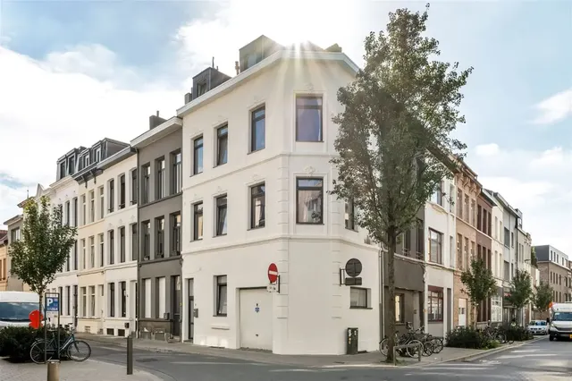Huis à vendre à Antwerpen – 1/10