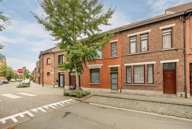 Huis à vendre à Ekeren – 1/10