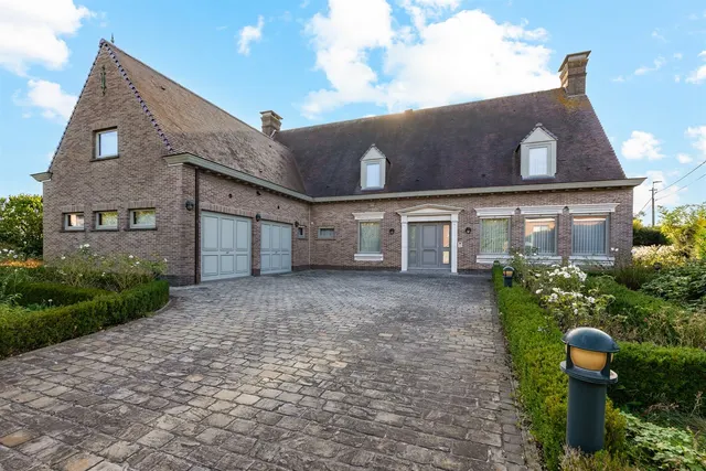 Huis à vendre à Outer – 1/10