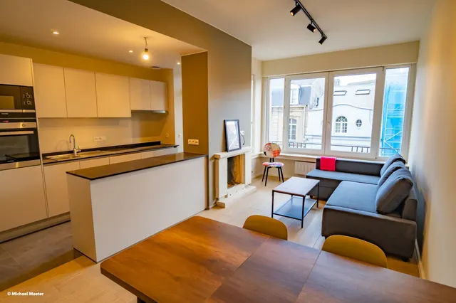 Appartement te huur in Etterbeek – 1/7