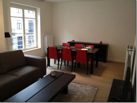 Appartement te huur in Etterbeek – 1/7