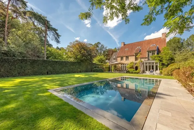 Villa te koop in Brasschaat – 1/10
