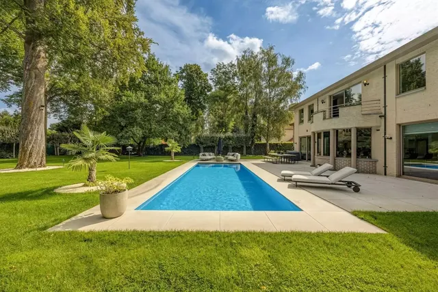 Villa à vendre à Schoten – 1/10