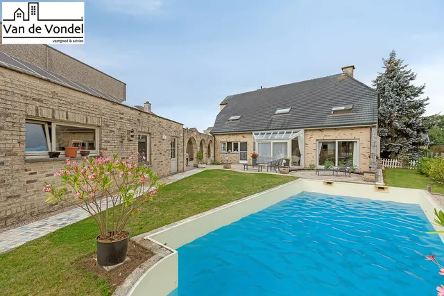 Villa te koop in Aalst – 1/10