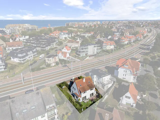 Villa for sale in Koksijde – 1/10