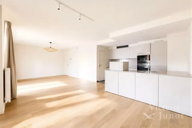 Appartement te huur in Woluwe-Saint-Pierre – 1/10