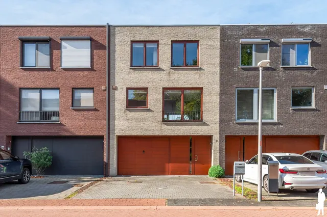 Huis te koop in Hemiksem – 1/10