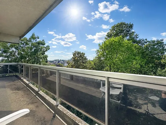 Appartement te huur in Laeken (Bru.) – 1/9
