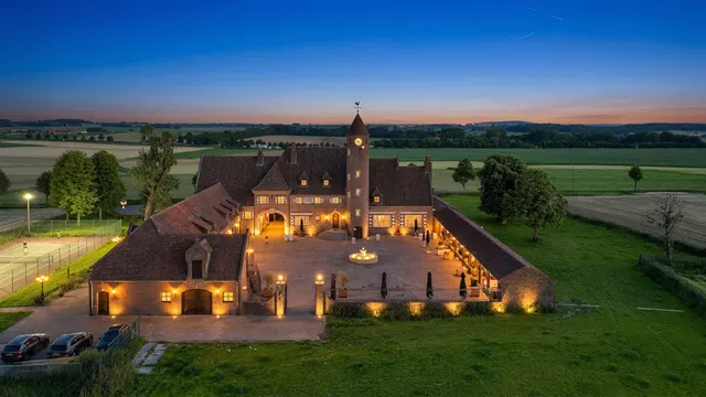 Kasteel te koop in Dottenijs – 1/10