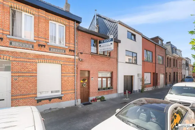 Huis te koop in Wilrijk – 1/10