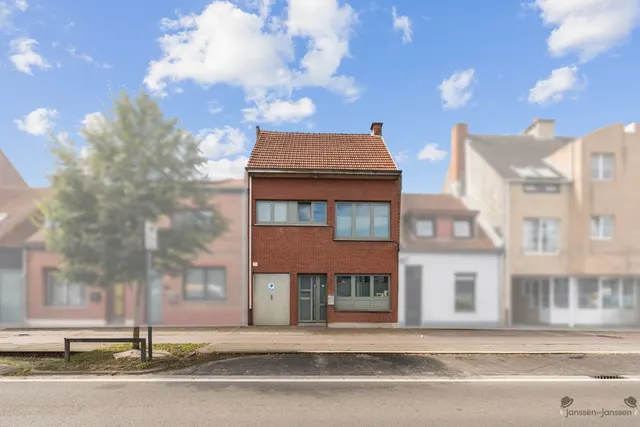 Huis te koop in Ekeren – 1/10