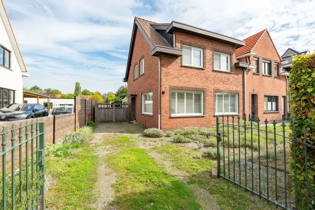 Huis à vendre à Kapellen – 1/10