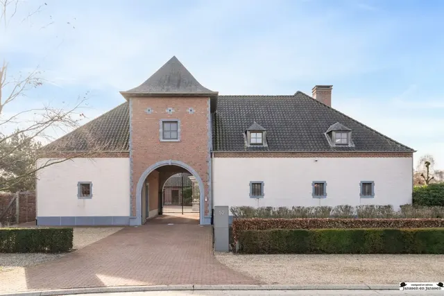 Villa te koop in Wuustwezel – 1/10